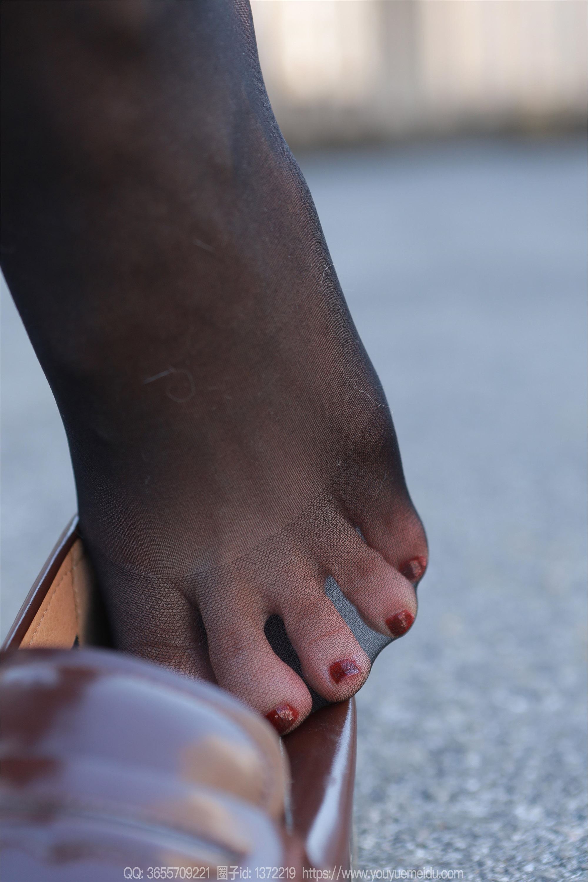 IESS异思趣向  2024.12.05 丝享家 1916 团团《阳光黑丝》